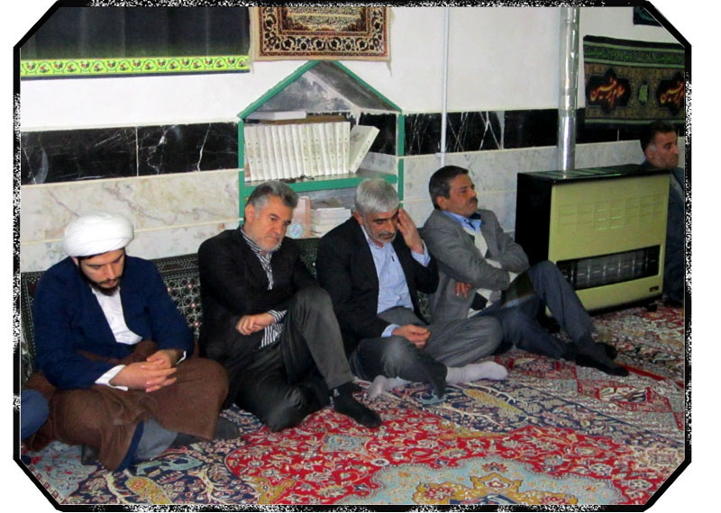 bazdid emam jome vahidieh az masjed ghamare bani hashem