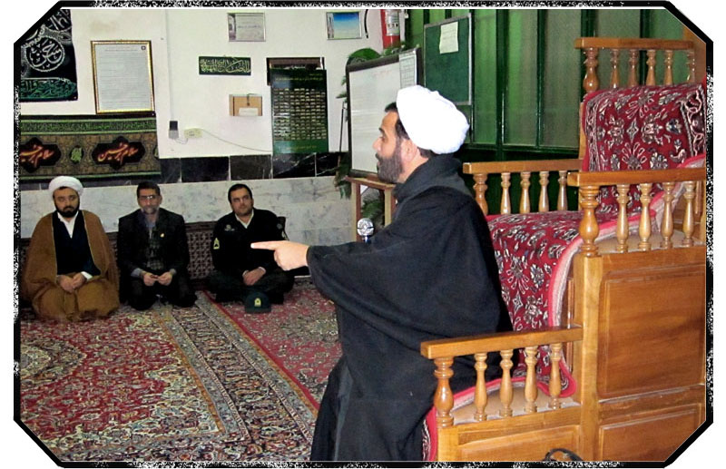 bazdid emam jome vahidieh az masjed ghamare bani hashem