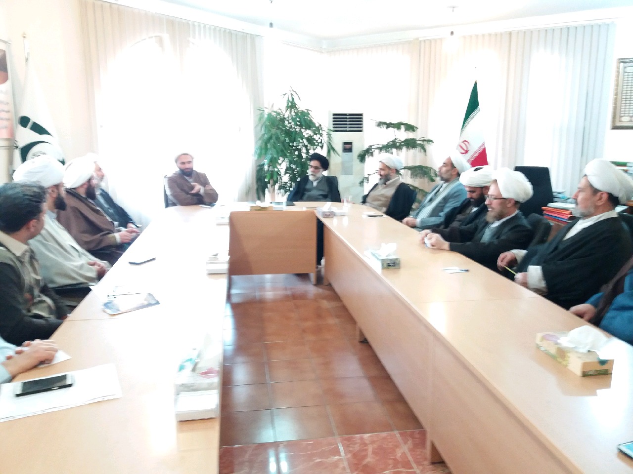 جلسه شورای ناحیه شهید نواب صفوی برگزار شد