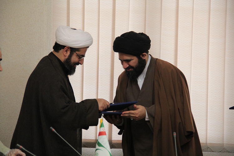 انعقاد تفاهم نامه همکاری سه نهاد قرآنی با امور مساجد