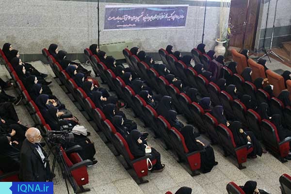 مراسم تجلیل از استاد قرائتی در ویژه برنامه«درسهایی از قرآن» برگزار شد