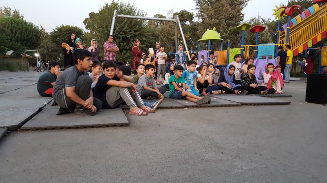 جشن غدیر با حضور نوجوانان مسجد جامع فیروزآبادی