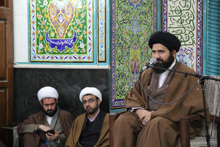 سخنرانی رئیس مرکز در مسجد امام حسن مجتبی(ع)کیانشهر