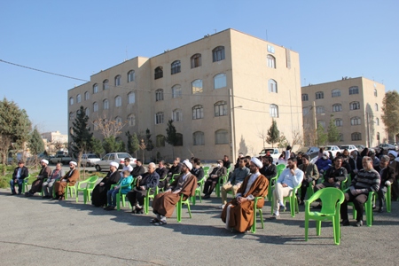 مراسم درختکاری در مسجد موسی ابن جعفر علیه السلام