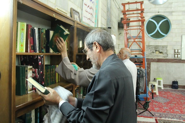 آغاز دهه تکریم و غبارروبی مساجد 15