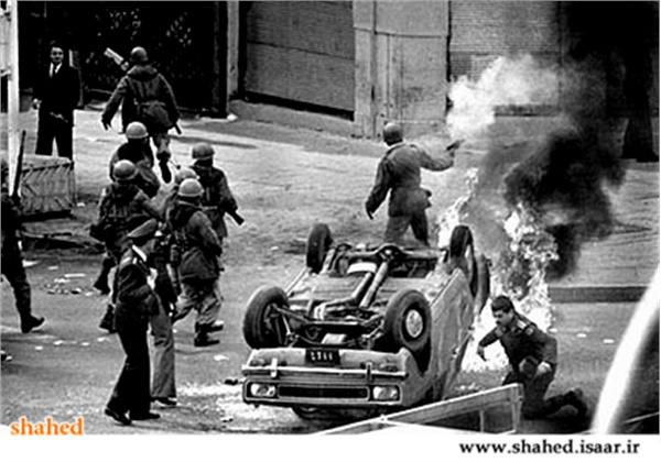 عکس های کمتر دیده شده از تظاهرات انقلاب اسلامی  32