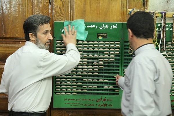 آغاز دهه تکریم و غبارروبی مساجد 17