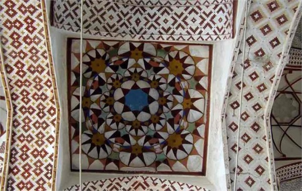 المسجد الكبير في قائن 7