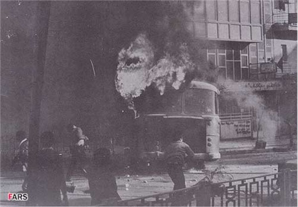 تصاویر پیروزی انقلاب 25