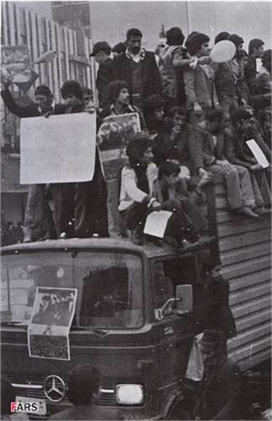 تصاویر پیروزی انقلاب 11