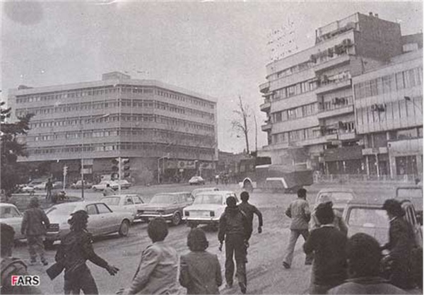 تصاویر پیروزی انقلاب 24