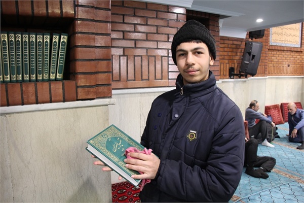 تکریم و تعظیم مسجد لولاگر