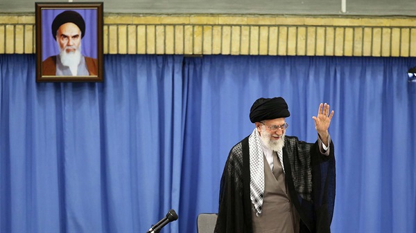 دیدار با رهبری 44