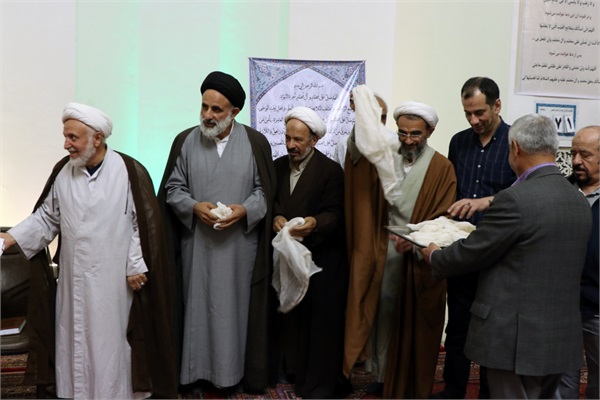 وظیفه ائمه جماعات اجرای مطالبه رهبری با عنوان مسجد برقرار است