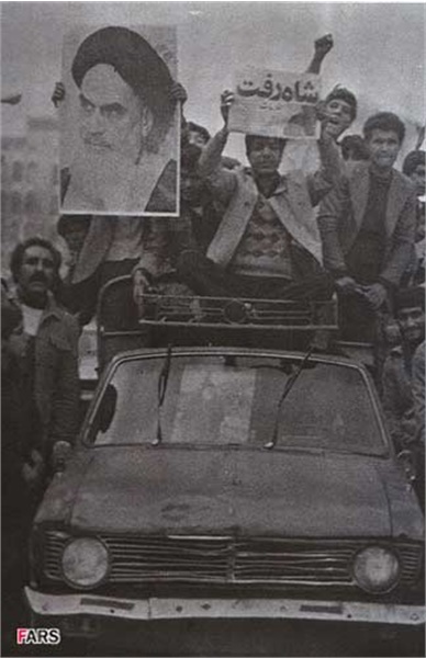 تصاویر پیروزی انقلاب 12