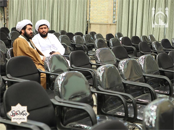 تجلیل از ائمه جماعات شهید در همایش ستارگان جاوید 43