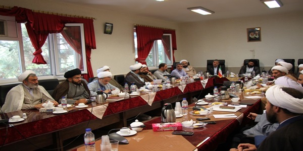 جلسه شورای معاونین مرکز در دماوند برگزار شد