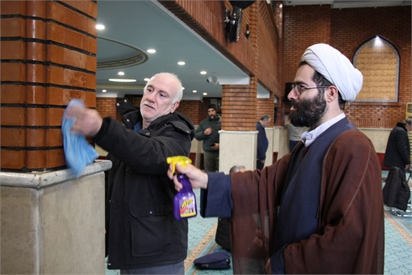 تکریم و تعظیم مسجد لولاگر