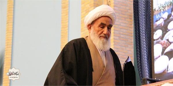 تجلیل از ائمه جماعات شهید در همایش ستارگان جاوید 27