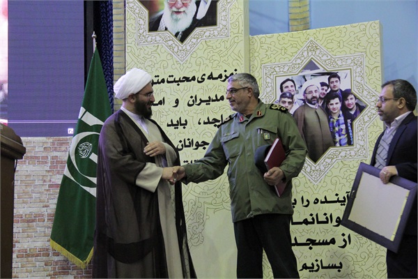 تقدیر از نیروهای خدوم سپاه 9