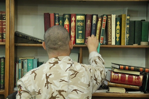 آغاز دهه تکریم و غبارروبی مساجد 18