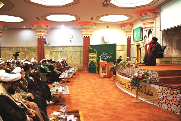 همایش تکریم اعضای شورای نواحی