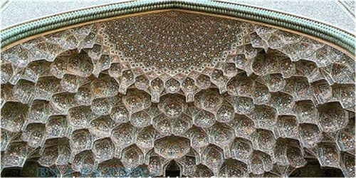 مسجد و معماری هندسه گرا