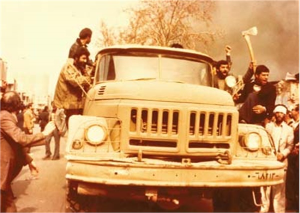 تصاویر پیروزی انقلاب 6