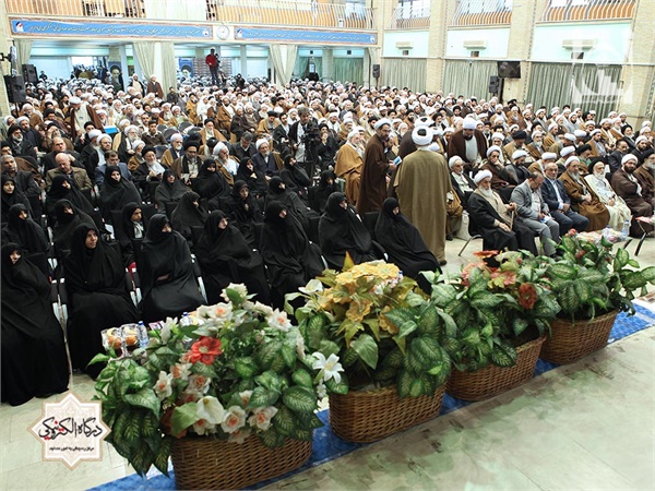 تجلیل از ائمه جماعات شهید در همایش ستارگان جاوید 32