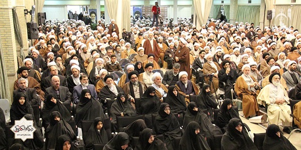 تجلیل از ائمه جماعات شهید در همایش ستارگان جاوید 9