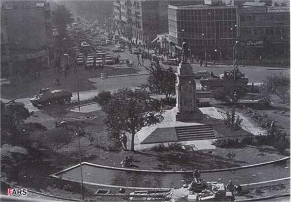 تصاویر پیروزی انقلاب 20