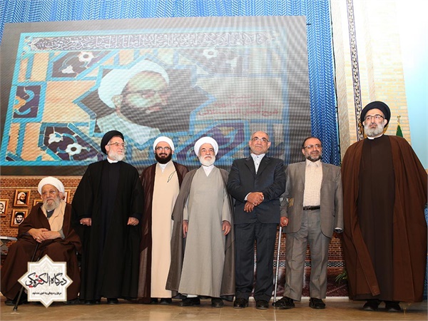 تجلیل از ائمه جماعات شهید در همایش ستارگان جاوید 36