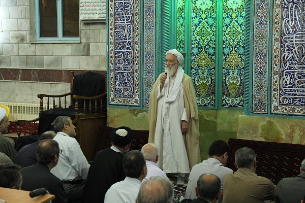 آغاز دهه تکریم و غبارروبی مساجد 4