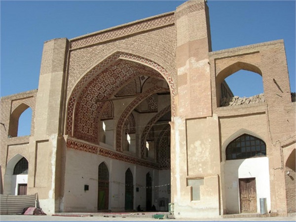 المسجد الكبير في قائن 5