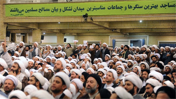 دیدار با رهبری 33